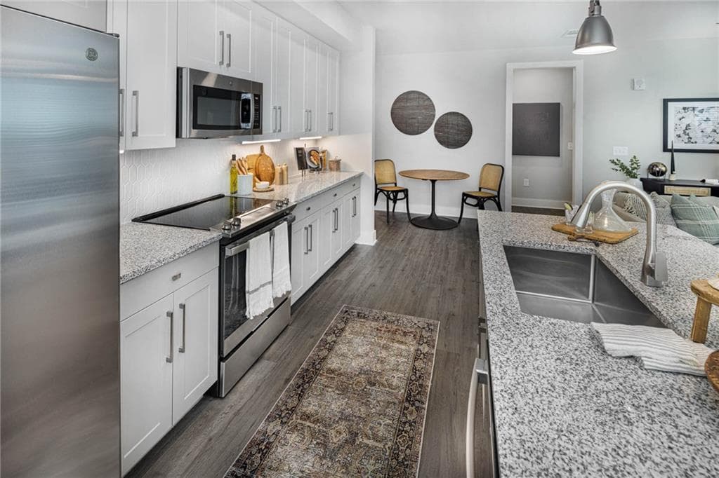 2 bedroom, 2 bathroom, 1,244 sq ft apartment for rent at 4000 Findley Drive 4212, Flowery Branch, GA 30542 for $2,110 a month — photo 2