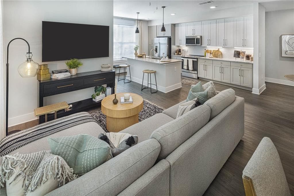 2 bedroom, 2 bathroom, 1,244 sq ft apartment for rent at 4000 Findley Drive 4212, Flowery Branch, GA 30542 for $2,110 a month — photo 4