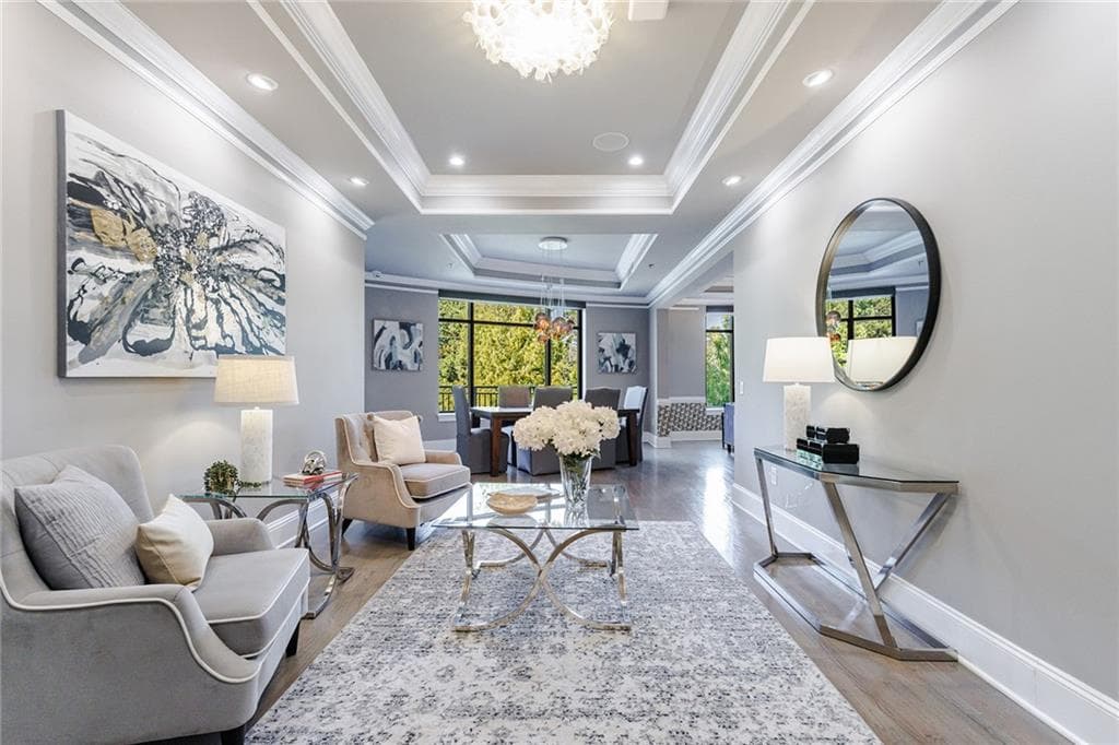 3 bedroom, 3 bathroom, 2,400 sq ft condominium sold at 3286 Northside Parkway 503, Atlanta, GA 30327