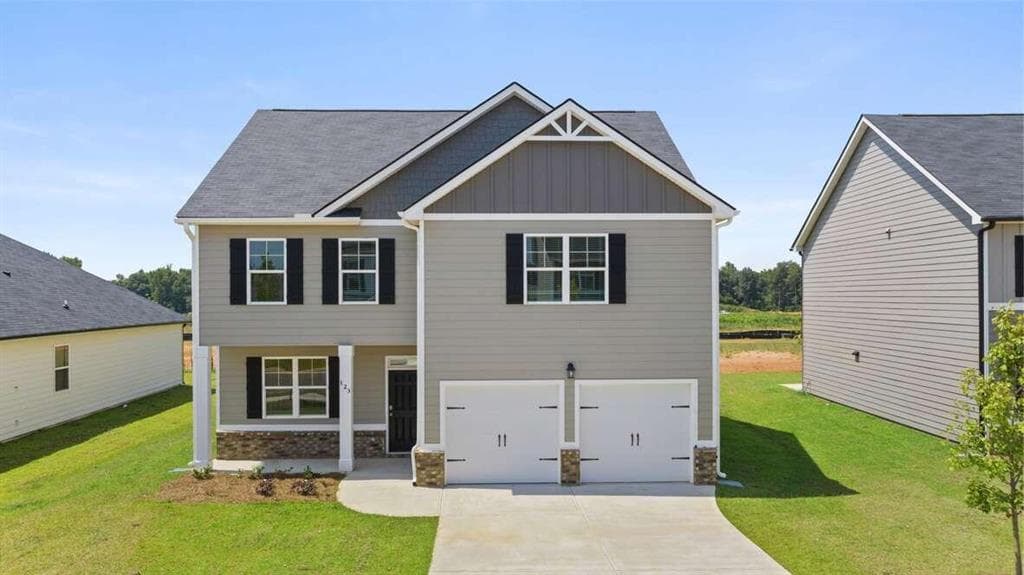 4 bedroom, 3 bathroom single family residence sold at 429 Harrow Drive, Perry, GA 31069