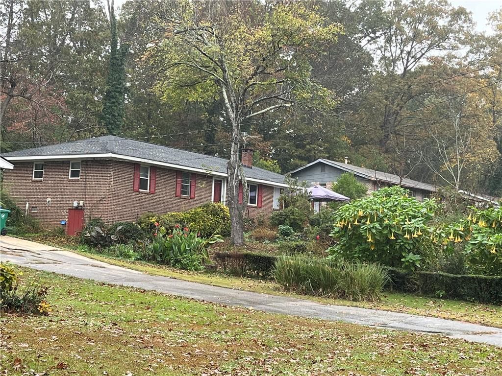 512 Stonewood Drive, Stone Mountain, GA 30087 — most recent listing photo