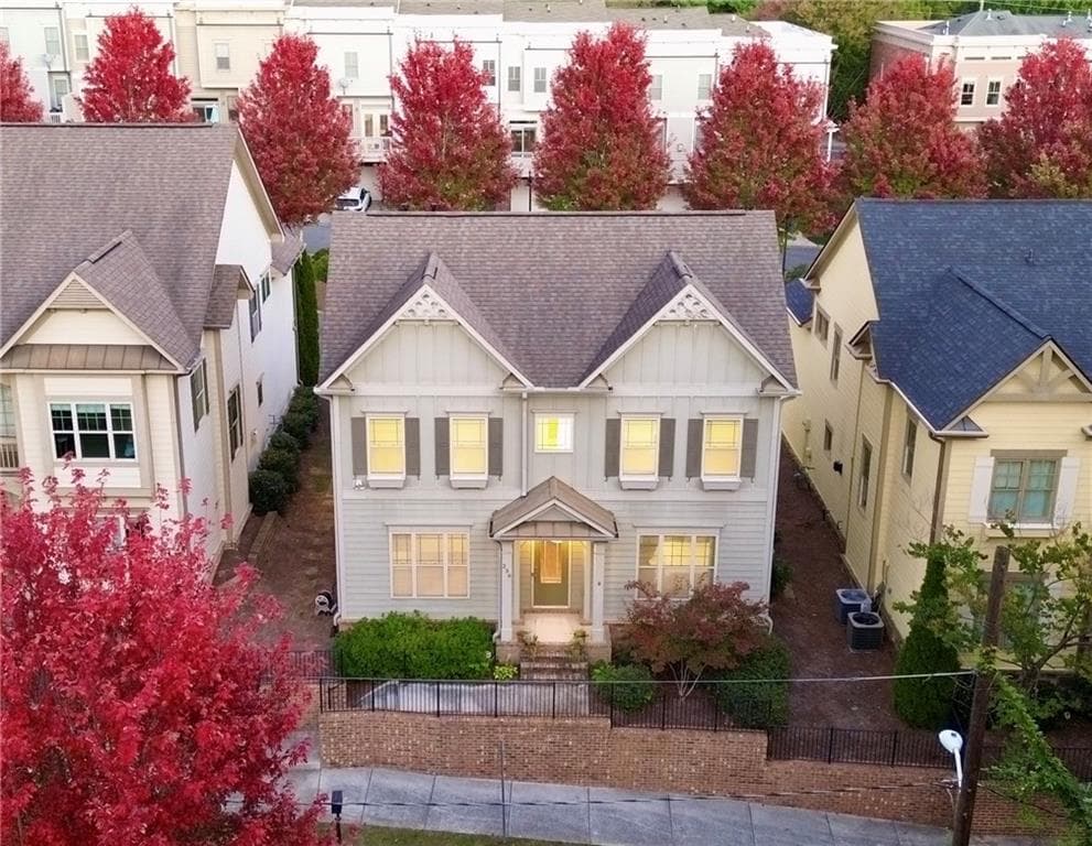 3 bedroom, 4 bathroom, 2,411 sq ft single family residence sold at 236 Hunt Street, Marietta, GA 30060