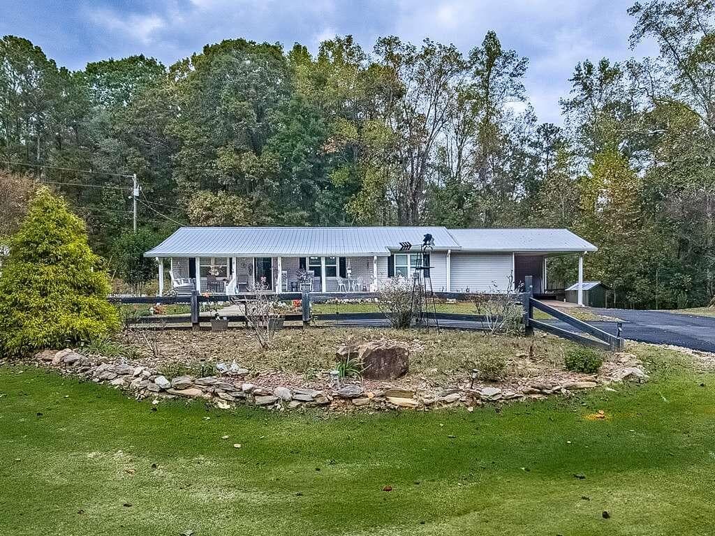 137 Favor Road, Franklin, GA 30217 — most recent listing photo
