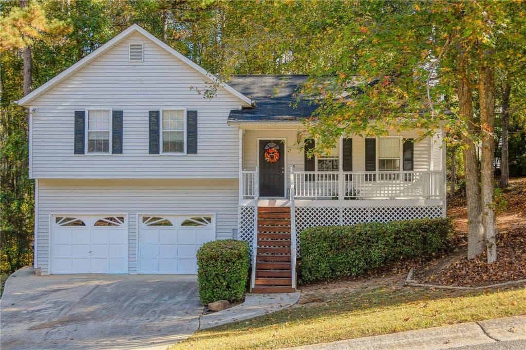 3 bedroom, 2 bathroom, 1,200 sq ft single family residence sold at 49 King William Drive, Dallas, GA 30157
