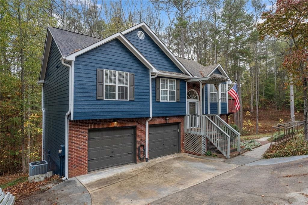4 bedroom, 3 bathroom, 1,760 sq ft single family residence sold at 325 Allatoona Shores Drive, Canton, GA 30114