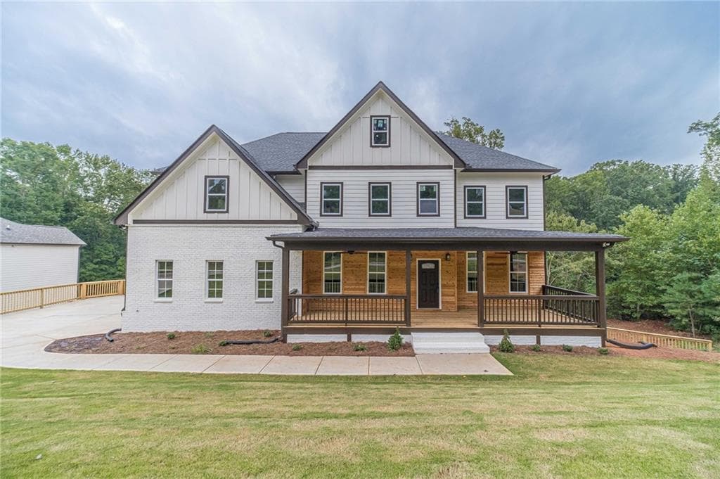4 bedroom, 4 bathroom, 3,500 sq ft single family residence sold at 4214 Quail Creek Drive, Flowery Branch, GA 30542