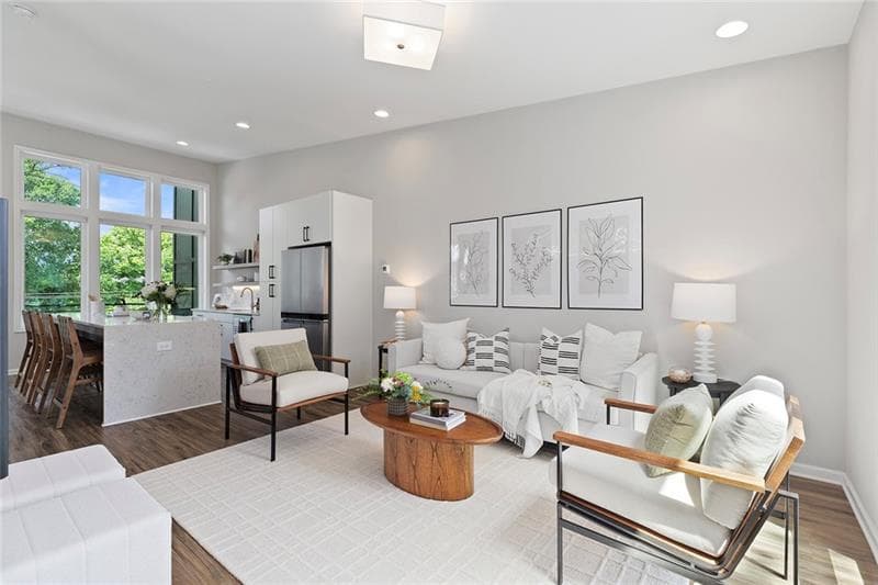 3 bedroom, 2 bathroom townhouse sold at 437 Parkway Drive, Atlanta, GA 30308