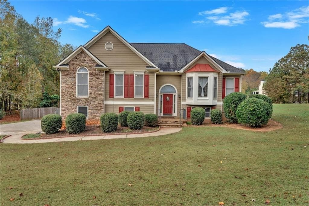 4 bedroom, 3 bathroom, 2,499 sq ft single family residence sold at 167 Sentry Ridge, Dallas, GA 30157