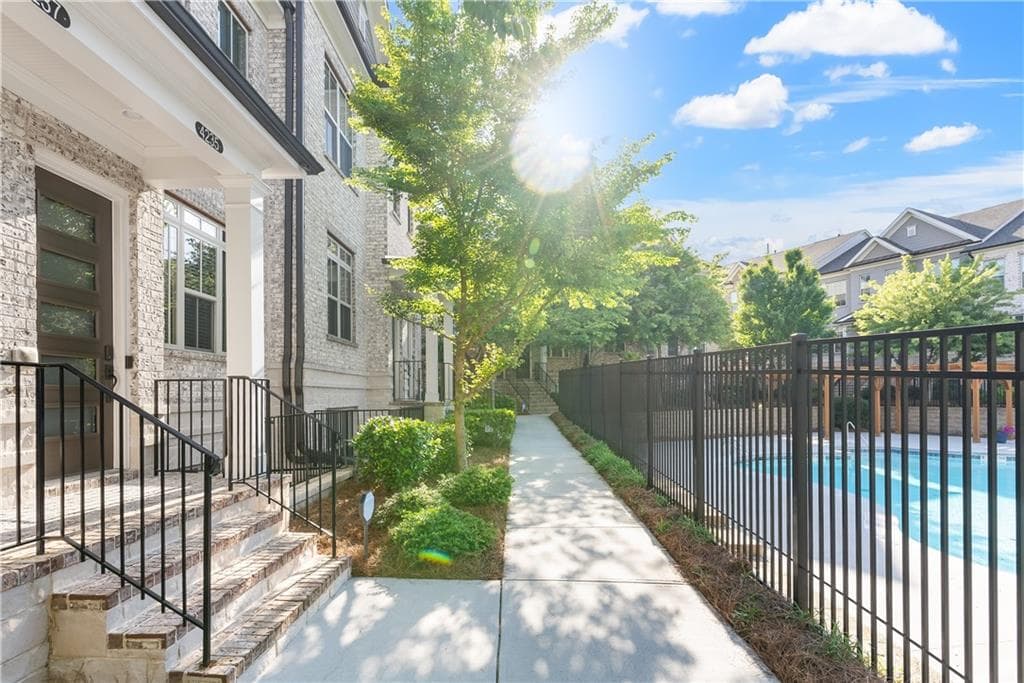 2 bedroom, 4 bathroom, 1,801 sq ft townhouse sold at 4235 Deming Circle, Atlanta, GA 30342
