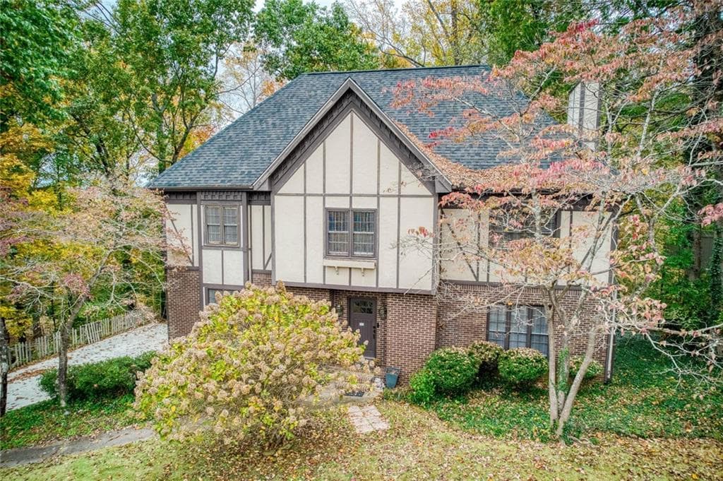4079 River Cliff, Marietta, GA 30067 — most recent listing photo