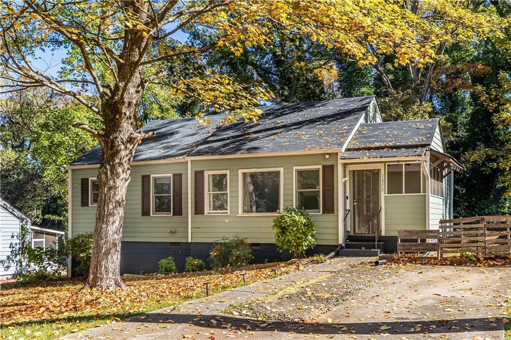 2 bedroom, 2 bathroom, 1,011 sq ft single family residence sold at 1852 Ridgeland Drive, Decatur, GA 30032