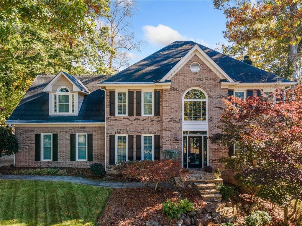 5 bedroom, 5 bathroom single family residence sold at 3313 Eagle Watch Drive, Woodstock, GA 30189