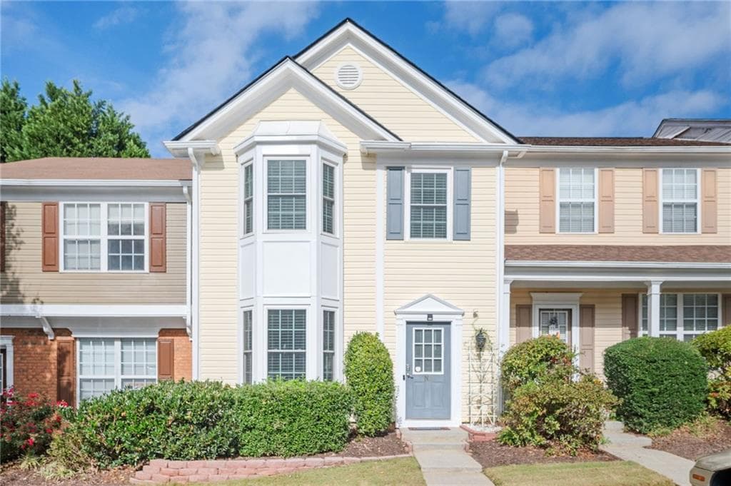 2 bedroom, 3 bathroom, 1,218 sq ft townhouse sold at 10900 Wittenridge Drive N2, Alpharetta, GA 30022
