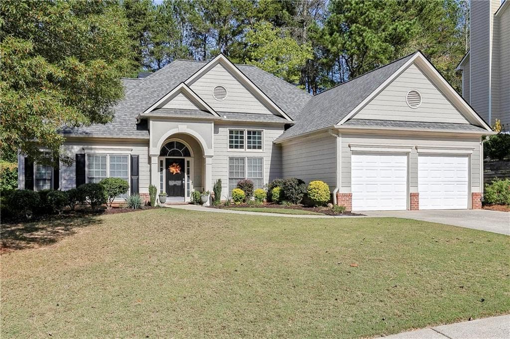 3 bedroom, 2 bathroom single family residence sold at 131 Paddington Place, Acworth, GA 30101