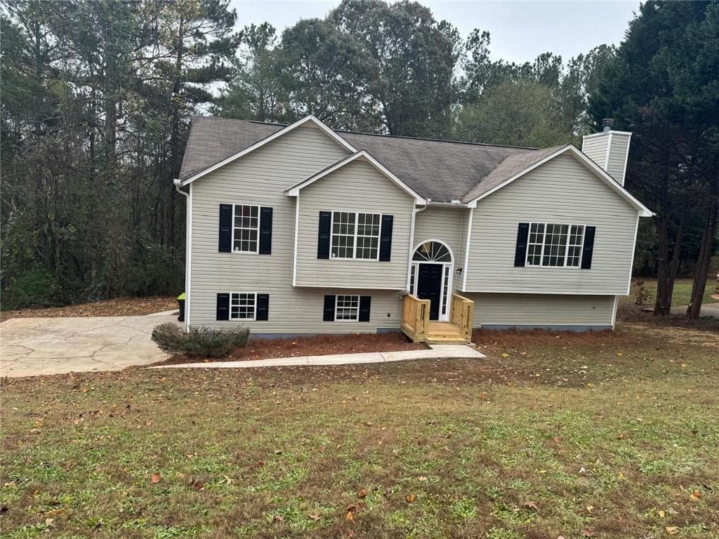 4 bedroom, 3 bathroom single family residence sold at 7805 Poppy Drive, Winston, GA 30187
