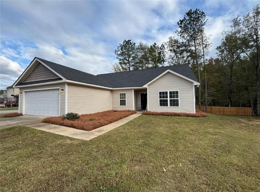 3 bedroom, 2 bathroom single family residence sold at 425 Mossy Lane, Gray, GA 31032