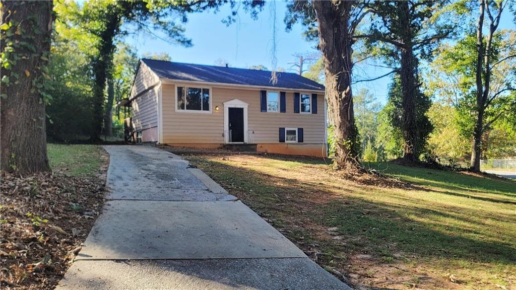 4121 SWEETBRIAR Lane, Forest Park, GA 30297 — most recent listing photo