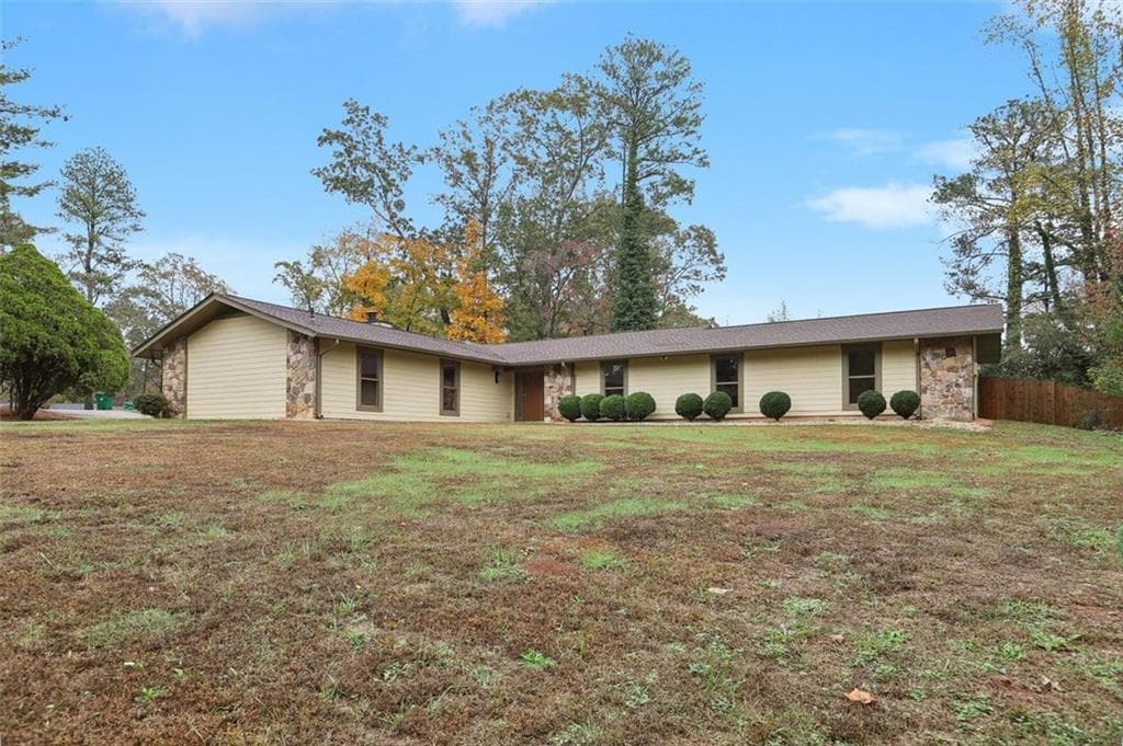 5209 Greenpoint Drive, Stone Mountain, GA 30088 — most recent listing photo