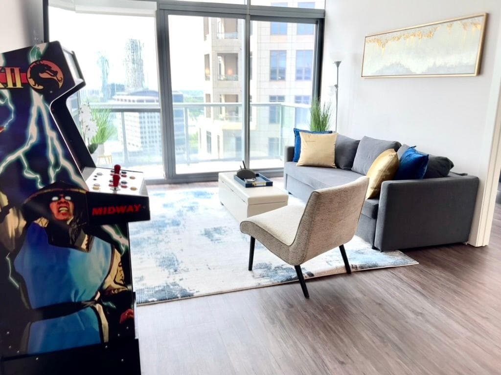 3 bedroom, 2 bathroom apartment for rent at 3382 Peachtree Road S08, Atlanta, GA 30326 for $5,860 a month — photo 2