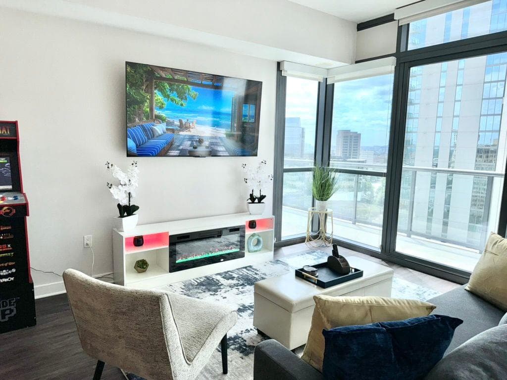 3 bedroom, 2 bathroom apartment for rent at 3382 Peachtree Road S08, Atlanta, GA 30326 for $5,860 a month — photo 9