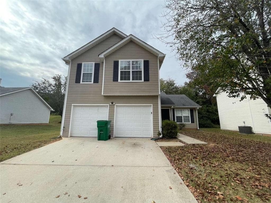 3 bedroom, 3 bathroom single family residence sold at 3063 Stonebridge Creek Drive, Lithonia, GA 30058