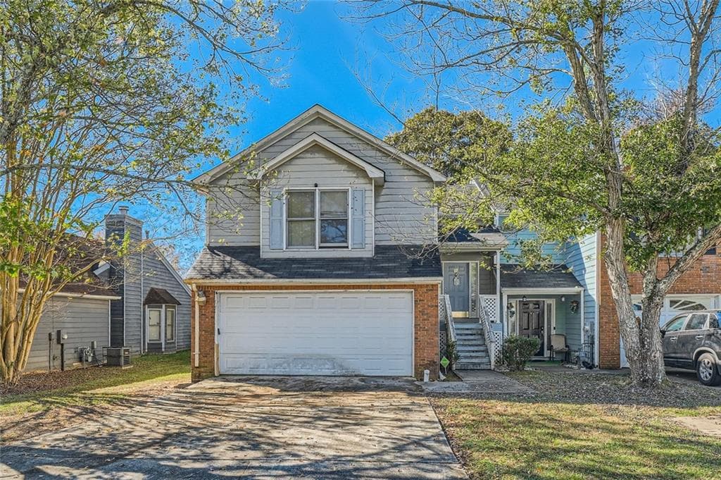 3 bedroom, 3 bathroom, 1,798 sq ft townhouse sold at 7953 Woodlake Drive, Riverdale, GA 30274