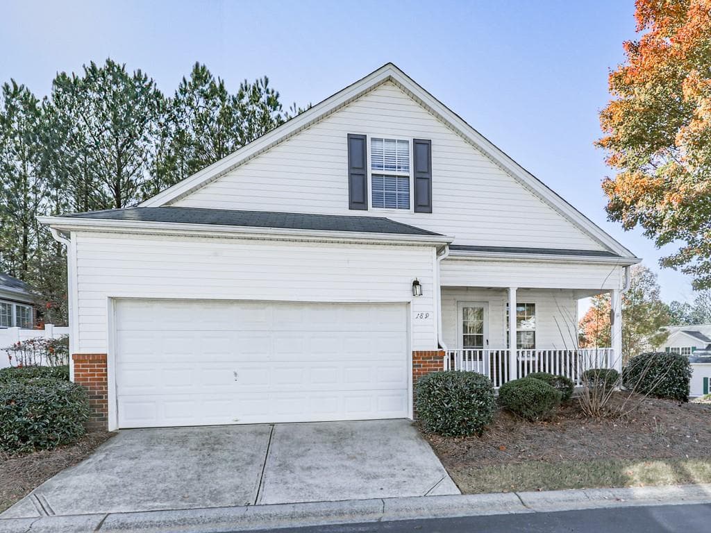 3 bedroom, 3 bathroom, 1,462 sq ft single family residence sold at 189 Swanee Lane, Woodstock, GA 30188