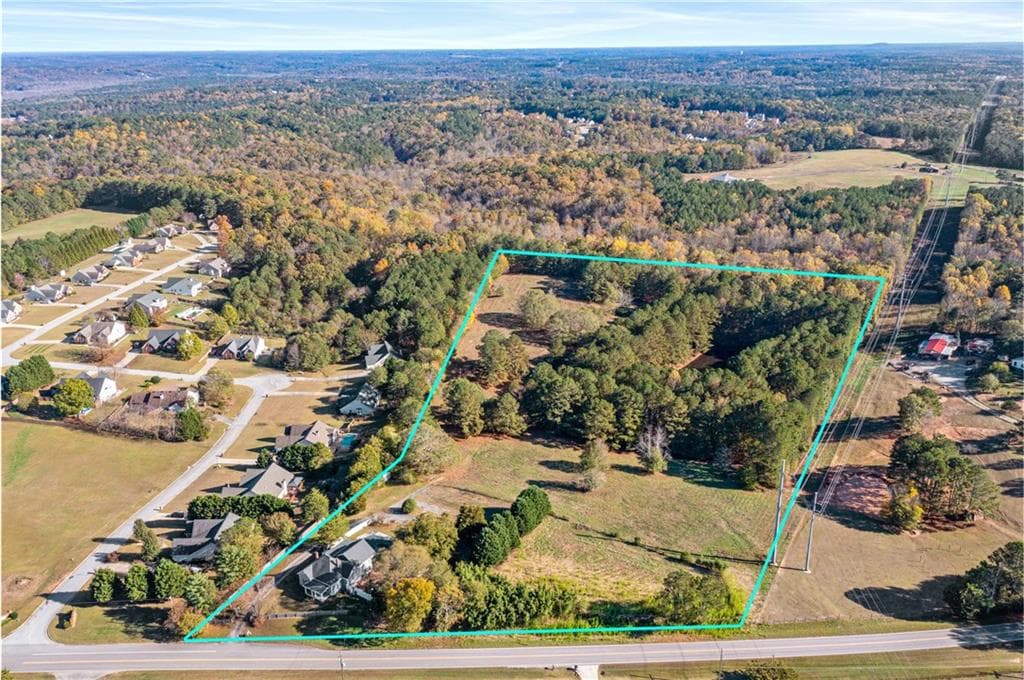 4 bedroom, 3 bathroom single family residence sold at 4409 Shiloh Road, Loganville, GA 30052