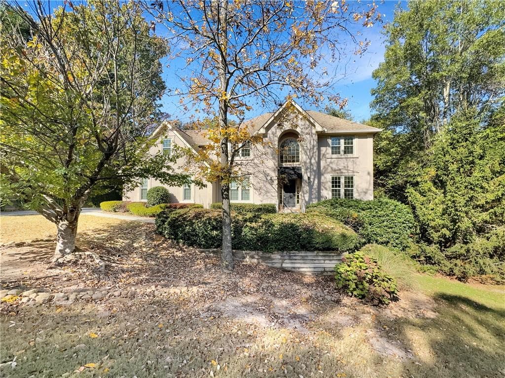 5 bedroom, 4 bathroom, 4,360 sq ft single family residence sold at 807 Oak Trail Drive, Marietta, GA 30062