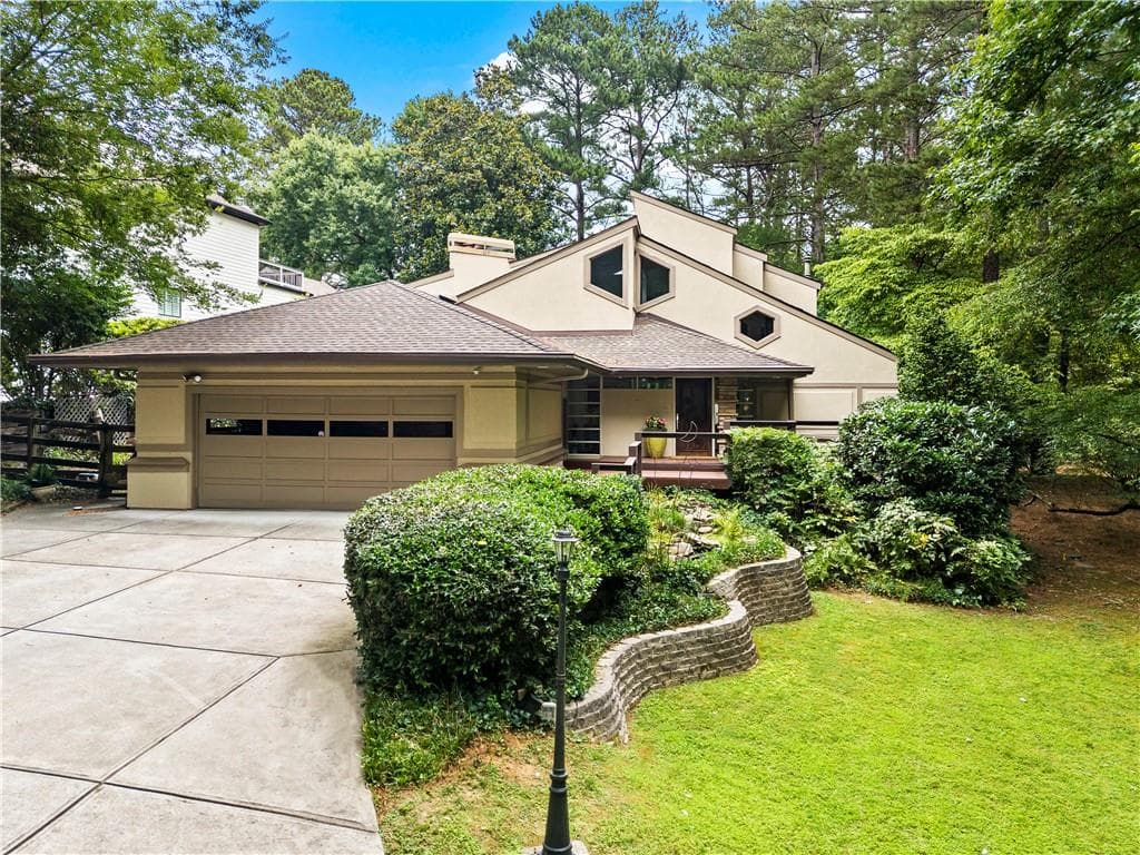 4 bedroom, 3 bathroom, 3,081 sq ft single family residence sold at 4102 Brookview Drive, Atlanta, GA 30339