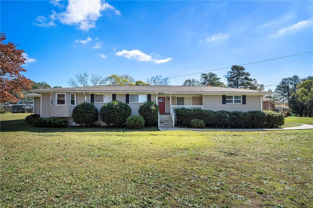 6 bedroom, 4 bathroom single family residence sold at 4233 Crabapple Trail, Austell, GA 30106