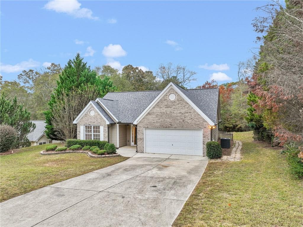 3 bedroom, 2 bathroom, 1,466 sq ft single family residence sold at 205 Johnny Lane, Dallas, GA 30132