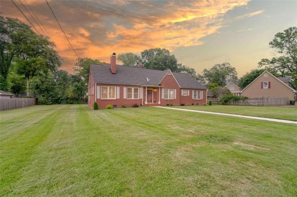 4 bedroom, 2 bathroom single family residence sold at 210 W Fairmount Avenue, Cedartown, GA 30125