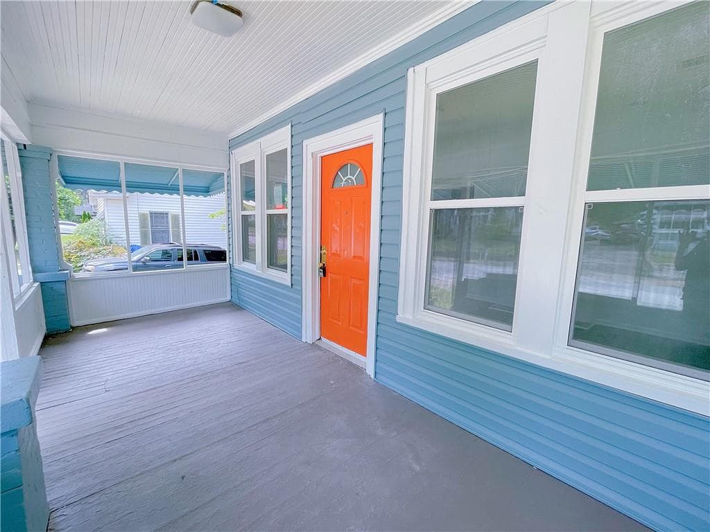 3 bedroom, 2 bathroom single family residence sold at 535 Lake Drive, Hapeville, GA 30354