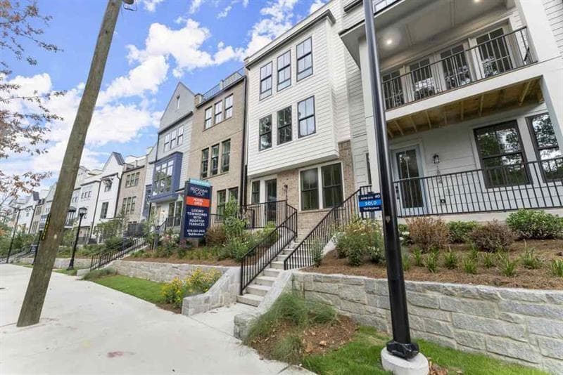 1810 Peach Blossom Lane 37, Atlanta, GA 30324 — most recent listing photo