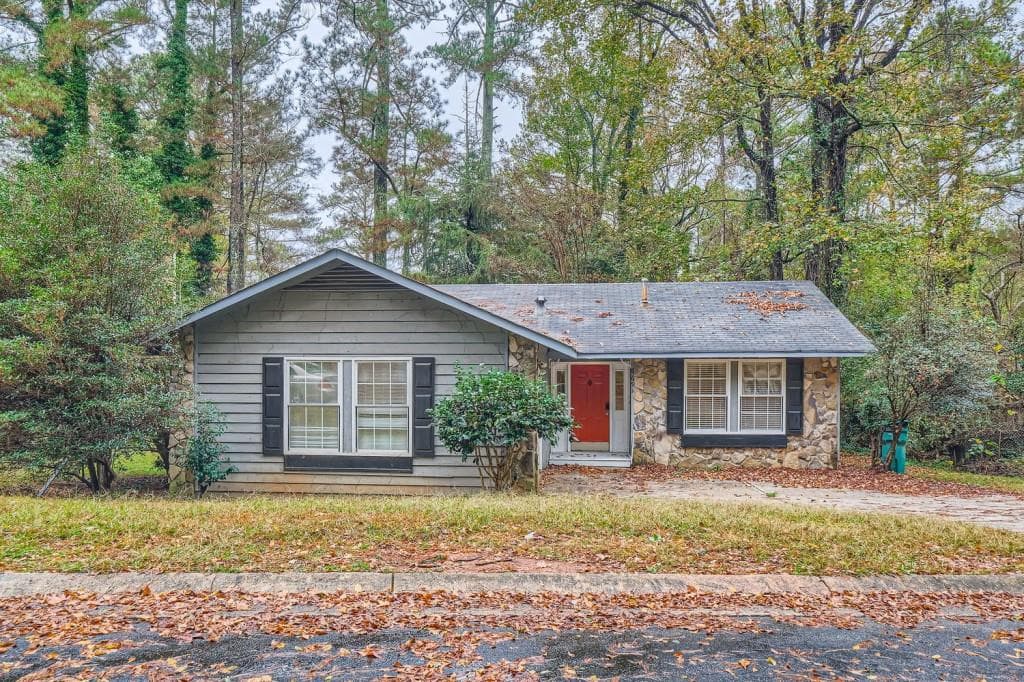 8651 Woodside Lane, Jonesboro, GA 30238 — most recent listing photo