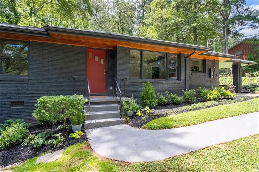 3 bedroom, 2 bathroom, 1,628 sq ft single family residence sold at 1397 Skyhaven Road, Atlanta, GA 30316