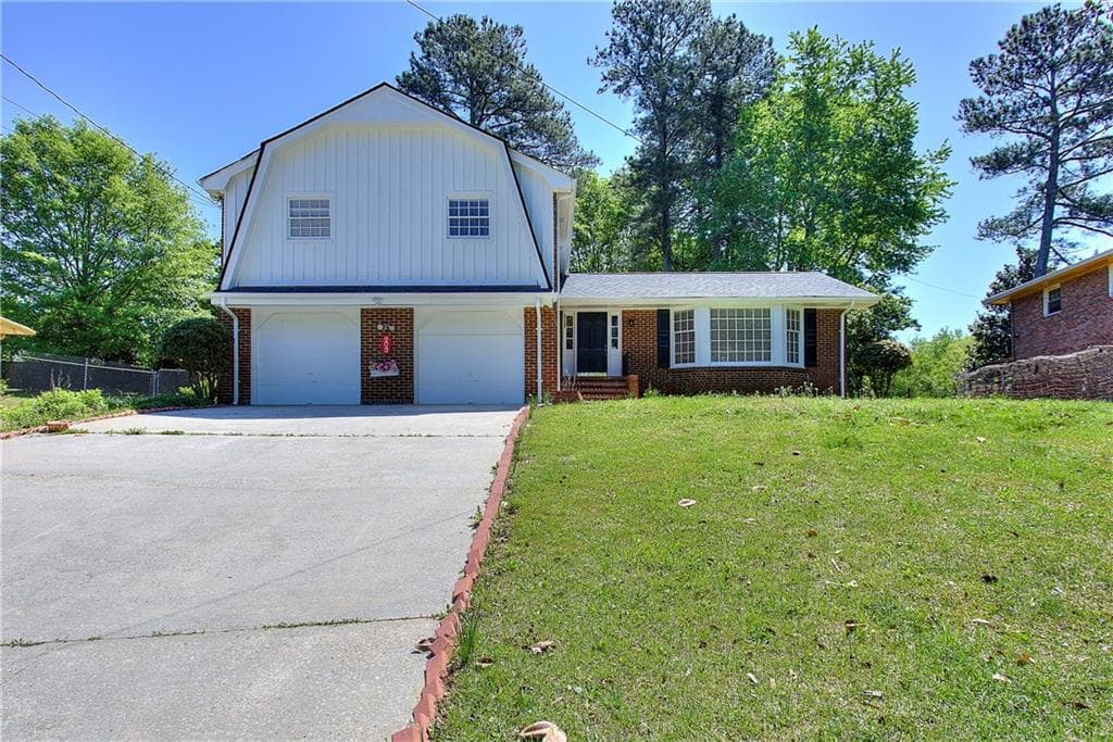 909 Holly Hedge Road, Stone Mountain, GA 30083 — most recent listing photo