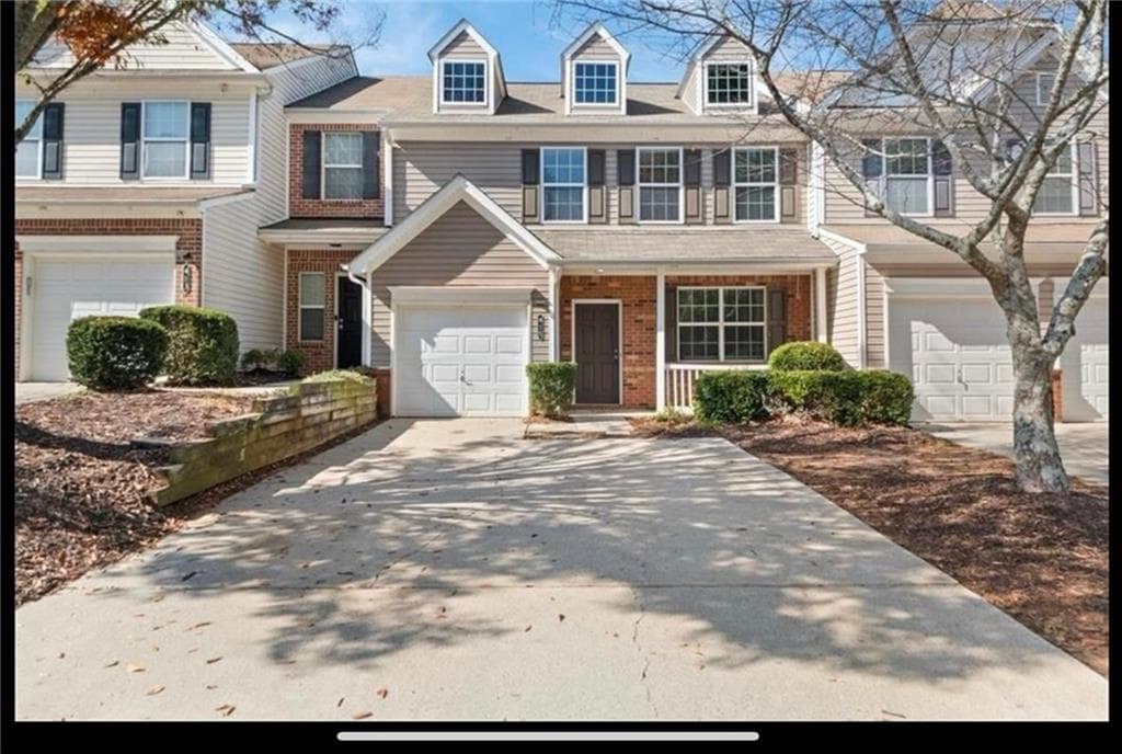 3 bedroom, 3 bathroom, 1,588 sq ft townhouse sold at 415 Weatherstone Place, Alpharetta, GA 30004