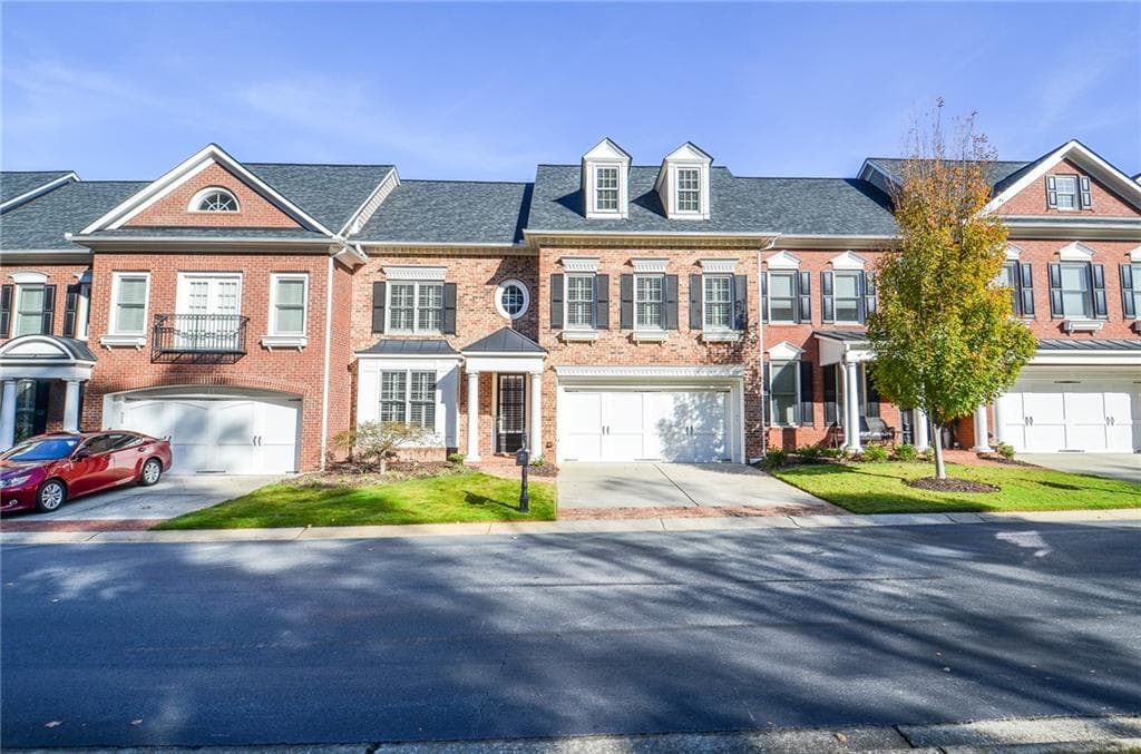 3 bedroom, 4 bathroom, 3,525 sq ft townhouse sold at 2457 Claystone Lane, Alpharetta, GA 30009