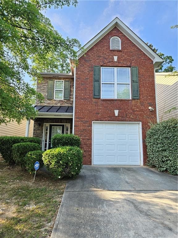 3 bedroom, 3 bathroom single family residence sold at 2010 Briar Creek Court, Conyers, GA 30012