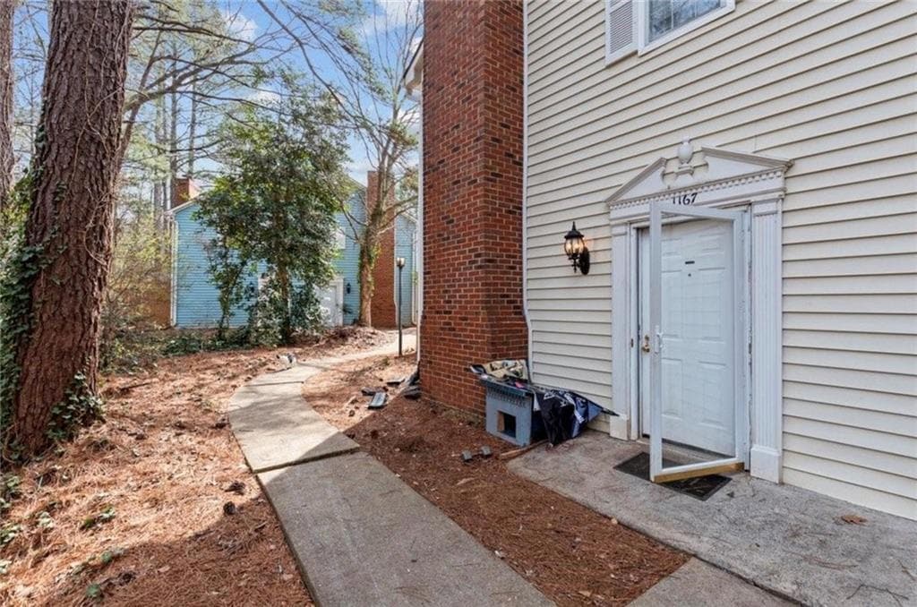 2 bedroom, 3 bathroom townhouse sold at 1167 Greenyard Way, Norcross, GA 30093