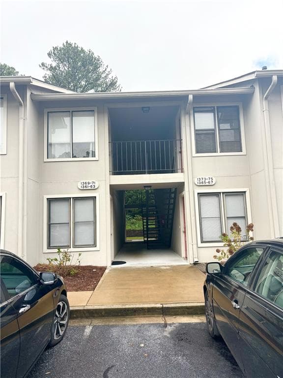 2 bedroom, 2 bathroom, 1,170 sq ft condominium sold at 1371 Branch Drive, Tucker, GA 30084