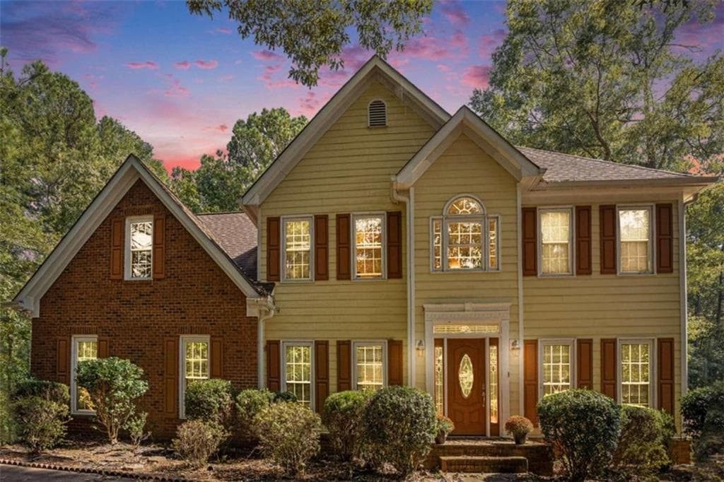 560 Ridgemont Drive, Fayetteville, GA 30215 — most recent listing photo