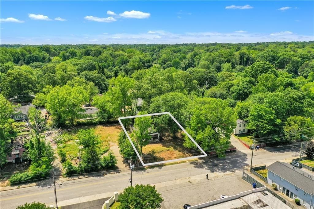 3 bedroom, 1 bathroom, 1,485 sq ft single family residence for sale at 1162 Joseph E Boone Boulevard, Atlanta, GA 30314