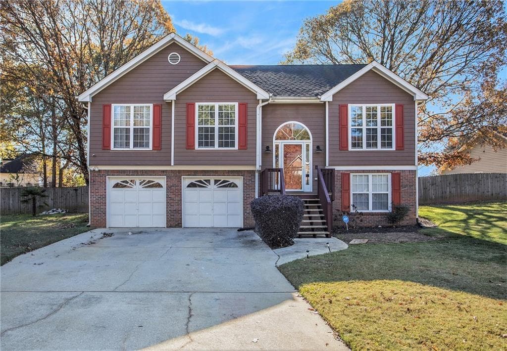 4 bedroom, 3 bathroom single family residence sold at 520 Weeping Willow Drive, Loganville, GA 30052