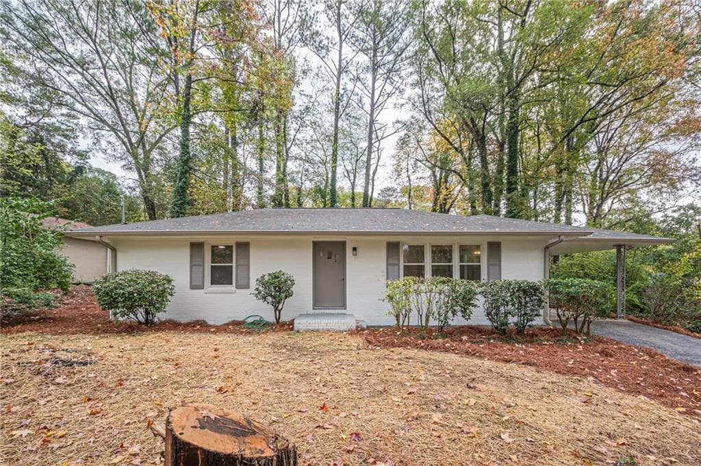 3 bedroom, 1 bathroom, 1,130 sq ft single family residence sold at 581 MEADOWBROOK Drive, Marietta, GA 30067