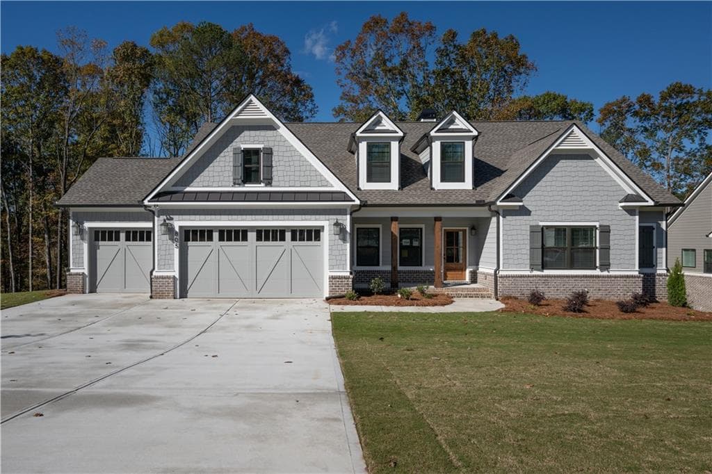 4 bedroom, 3 bathroom single family residence sold at 805 Spring Creek Way, Monroe, GA 30655