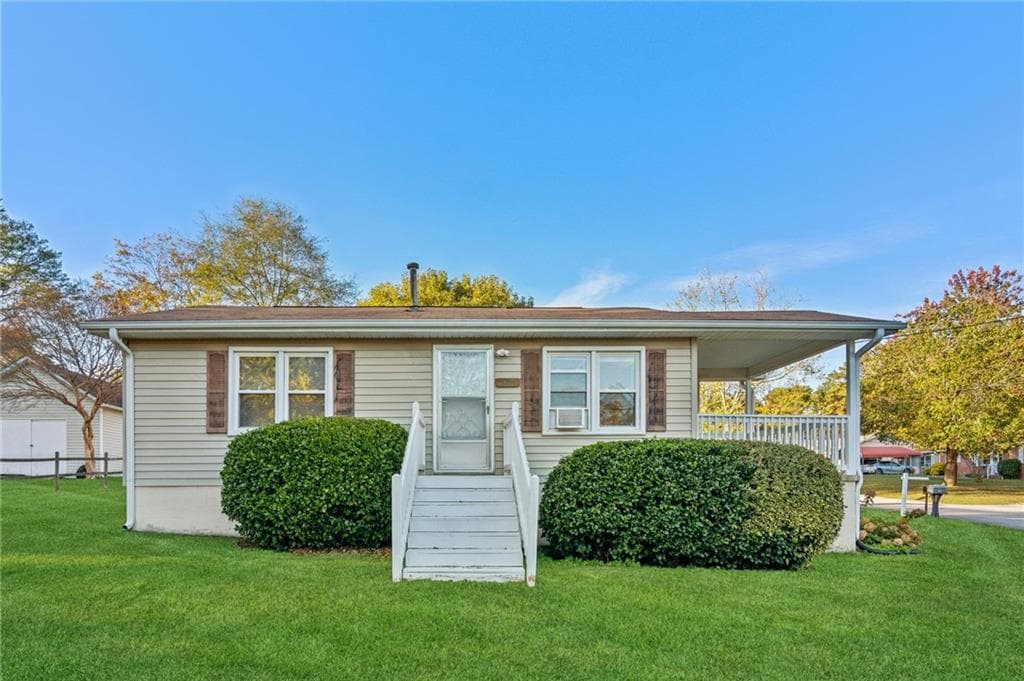 942 E Morningside Drive, Lawrenceville, GA 30043 — most recent listing photo