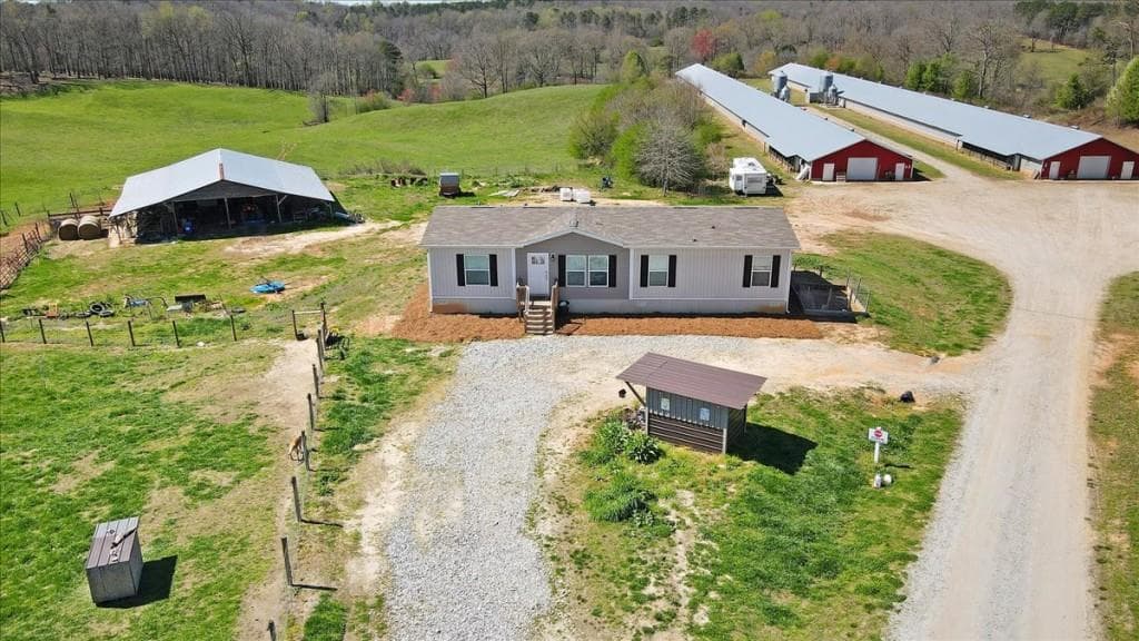 4 bedroom, 2 bathroom single family residence sold at 2775 Yonah Homer Road, Lula, GA 30554